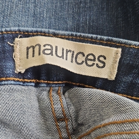 Maurices Dark Blue Cropped Jeans - Picture 3 of 6